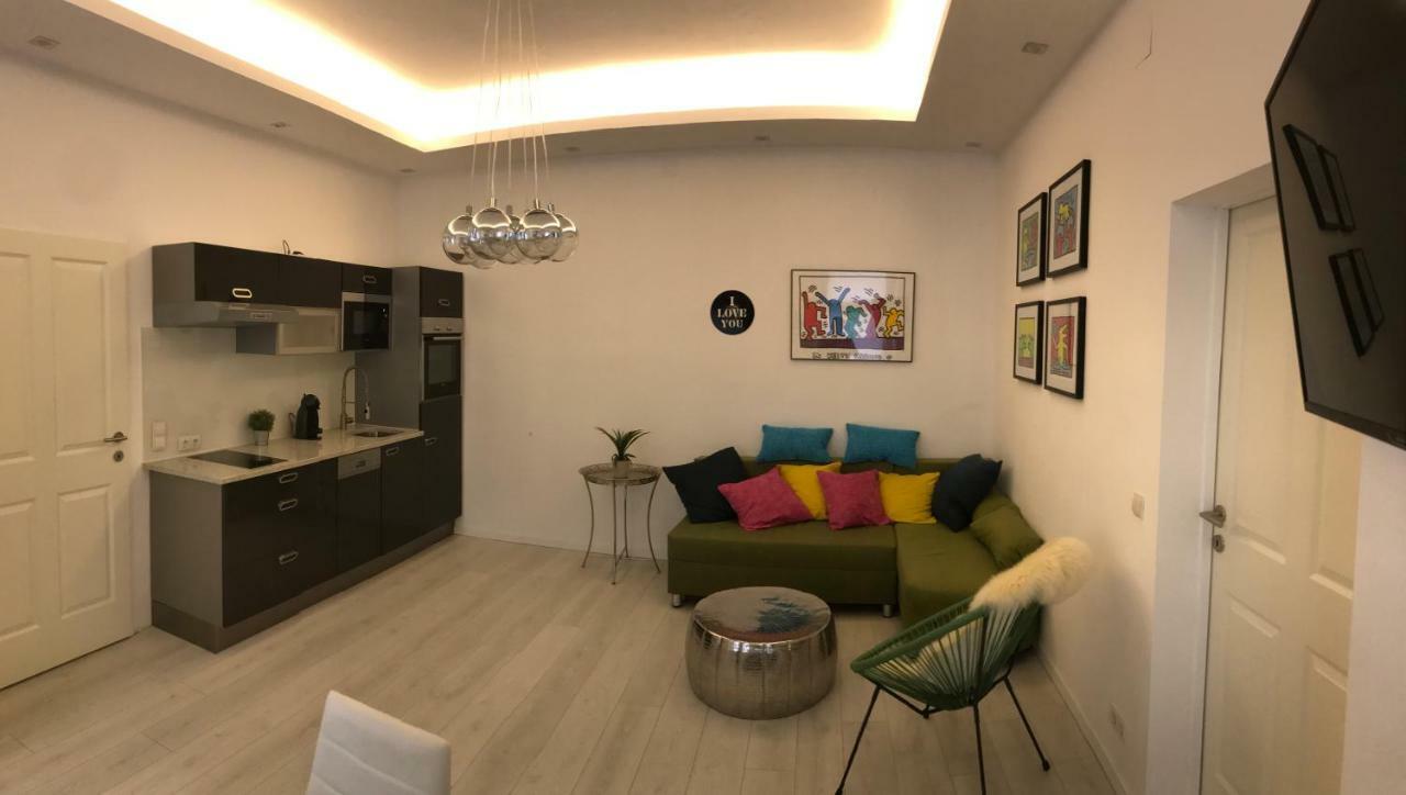 Modern City Apt, Next To Metro 비엔나 외부 사진